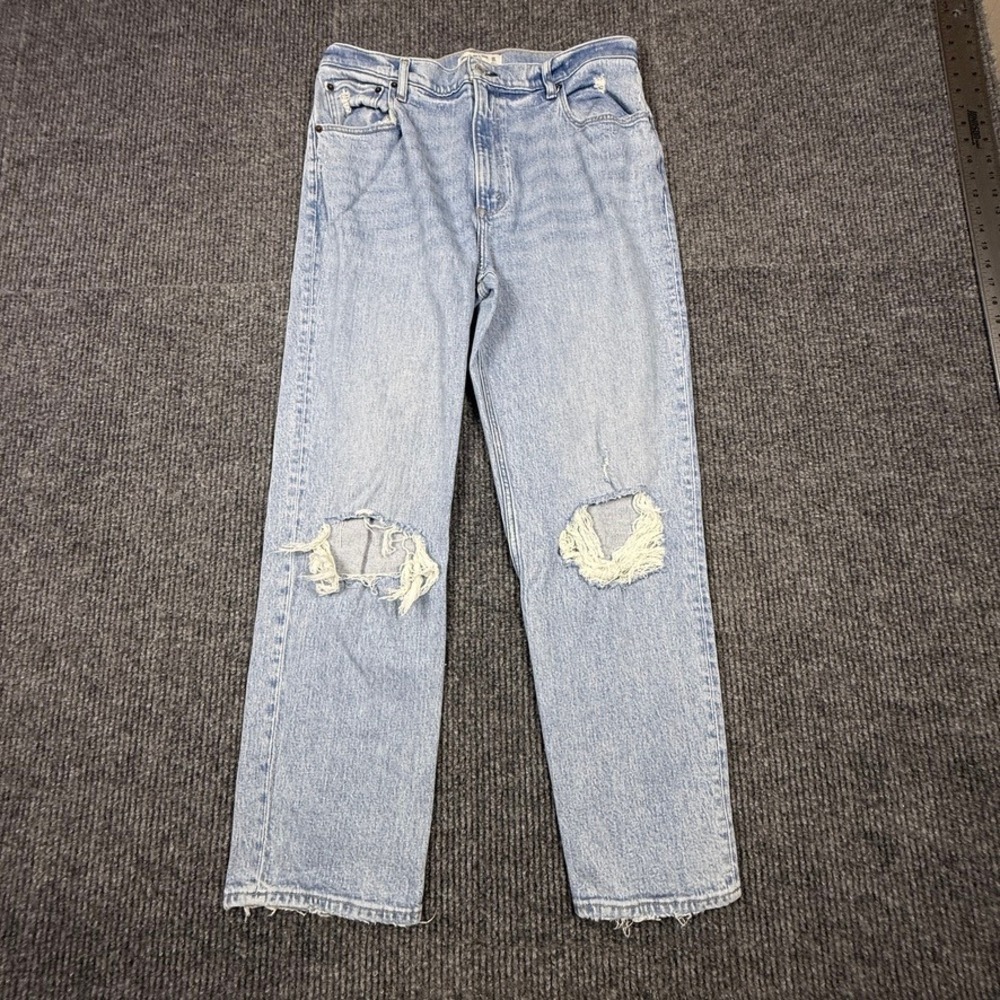 Abercrombie & Fitch The 90s Straight Ultra High Rise Distressed Jeans Size 14R